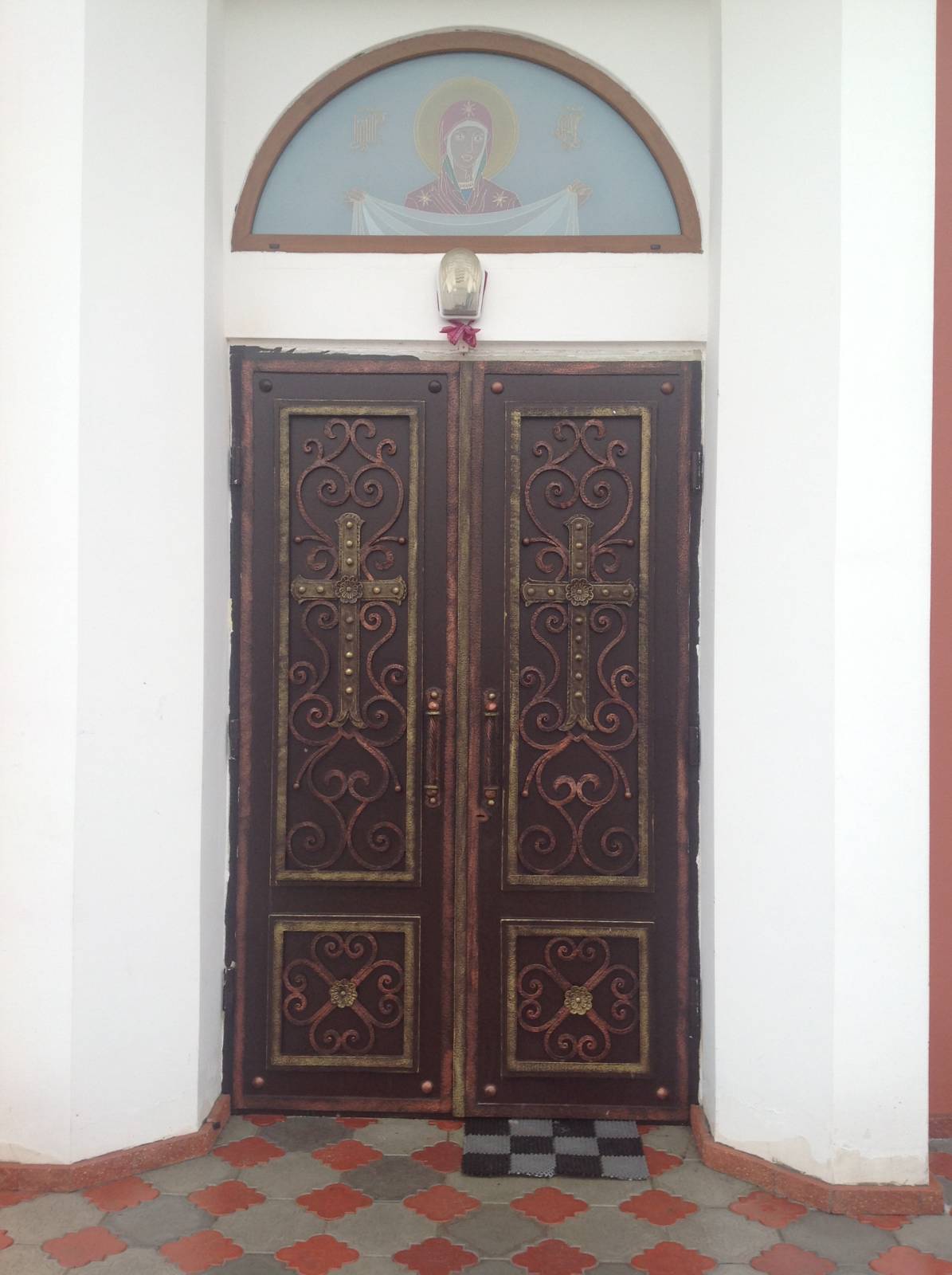 двери входные для храма